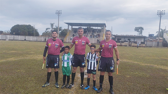 Três partidas abriram a Copa Eletrodil de futebol de base no último sábado