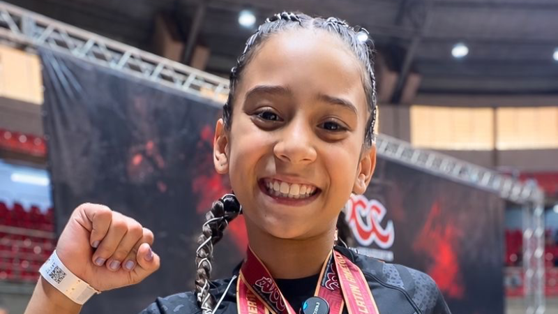 Atleta divinopolitana de 9 anos, Júlia Alves é campeã em duas categorias no ADCC Uberlândia Open