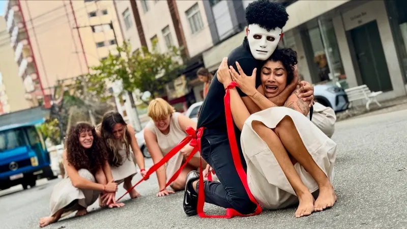 ‘Agosto Lilás’ termina, mas alerta sobre violência contra mulheres continua