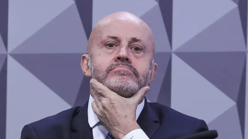 André Mendonça manda soltar filho do "Careca do INSS"