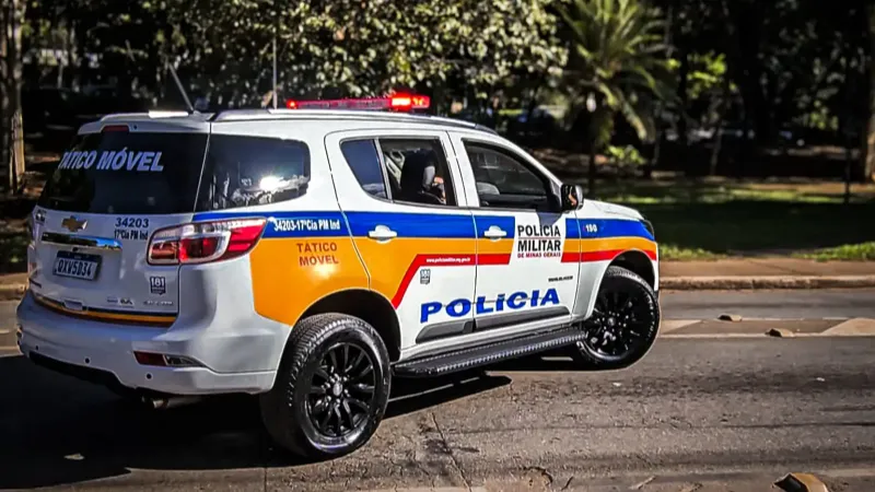 Brigas familiares terminam em chamas, agressão e detenções 