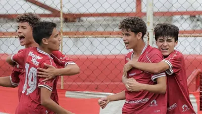Base do Bugre faz valer o mando de campo e mantém vivo o sonho do acesso no Mineiro