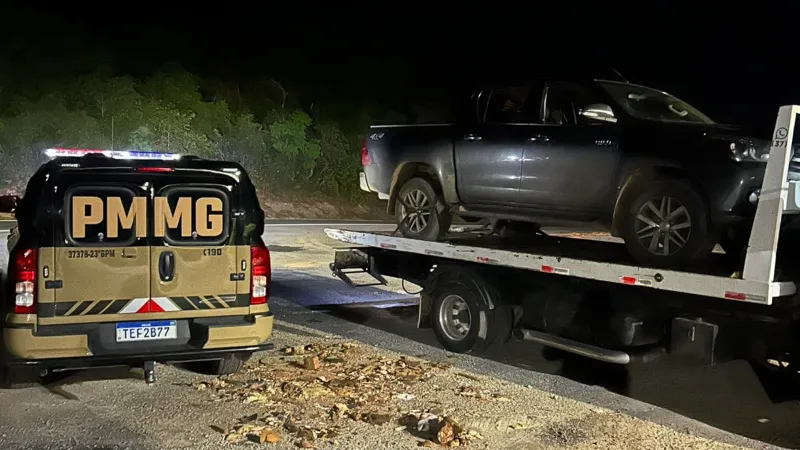 Veículo furtado é localizado às margens da BR-494, em Divinópolis 