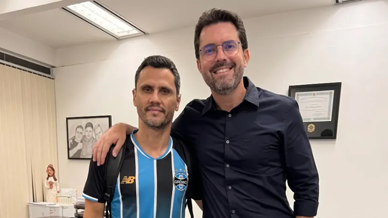 Eduardo Falcão apresenta equipe técnica da transição de governo em Minas Gerais