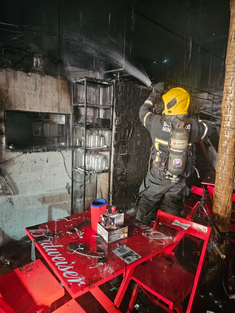 Incêndios atingem estabelecimentos em Divinópolis em intervalo de dois dias