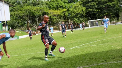Estrela do Oeste consagra campeões  e homenageia destaques do society