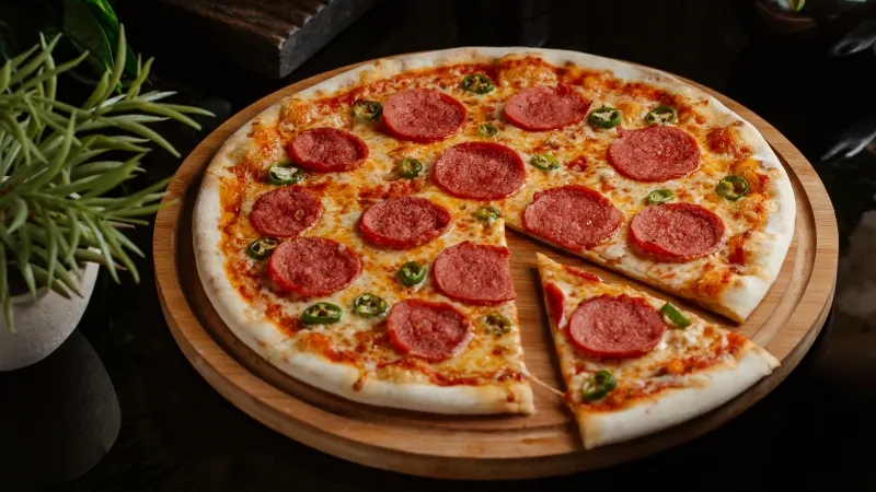 Curso gratuito de pizzas doces e salgadas oferece bolsa-auxílio de R$ 24 por dia