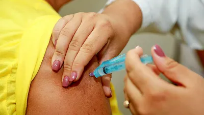 Divinópolis aplica 31 mil doses contra a dengue desde 2024