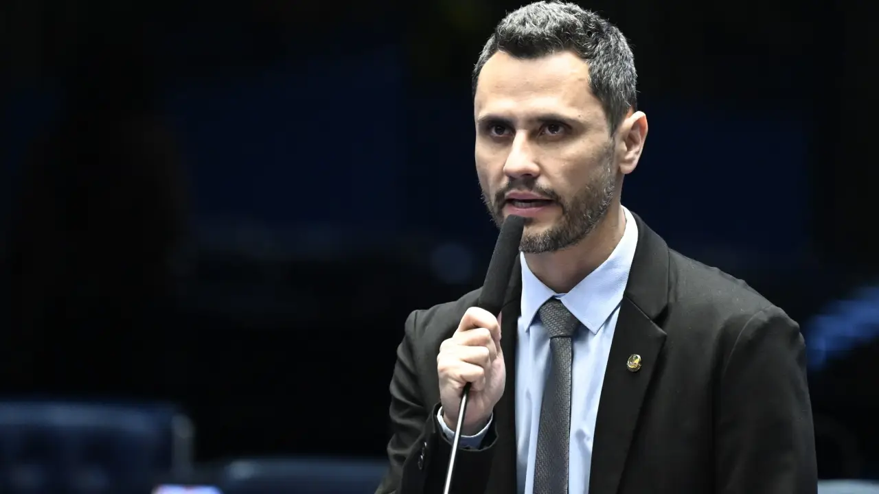 Cleitinho encerra novela e decide não disputar o Governo de Minas