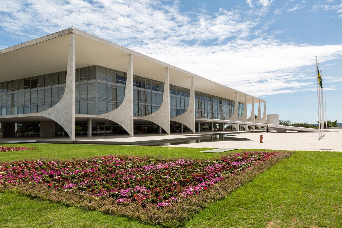 Polícia Civil investiga grupo que planejava atentados contra políticos e prédios públicos em Brasília